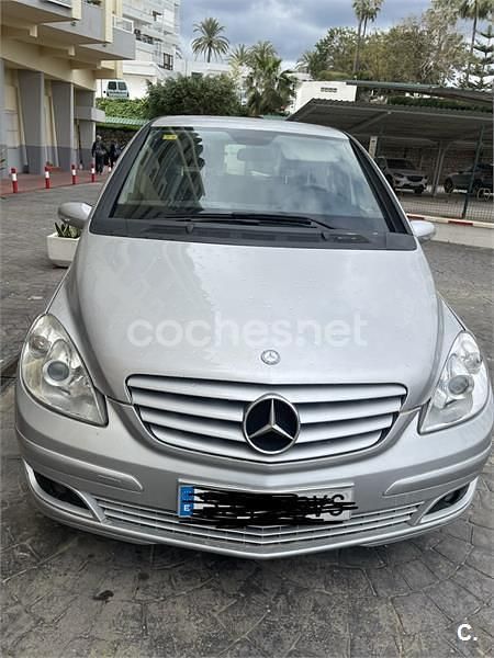 Usado Mercedes B150 95 CV (69 kW) 2006 Gris / plata Monovolumen