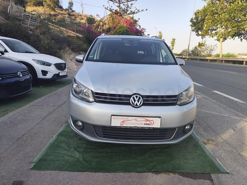 Usado VW Touran Advance 140 CV (102 kW) 2011 Gris / plata Monovolumen