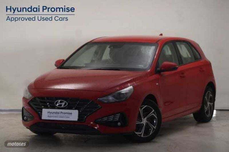 Engine red Usado 2024 Hyundai i30 | 21.250 € (Precio justo) - Imagen 1/4