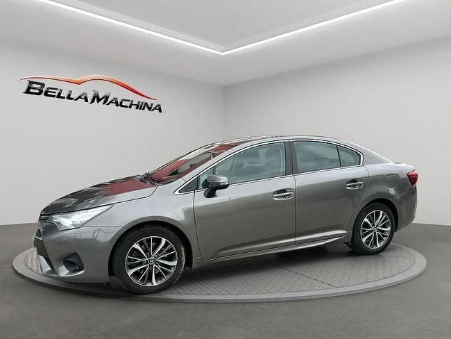 Usado Toyota Avensis Advance 143 CV (105 kW) 2018 Gris Berlina