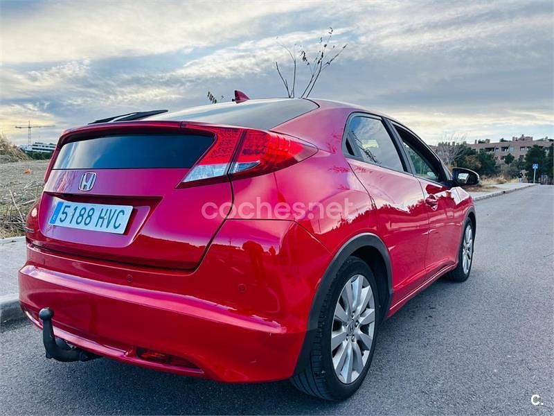 Usado Honda Civic Executive 142 CV (104 kW) 2013 Rojo Berlina