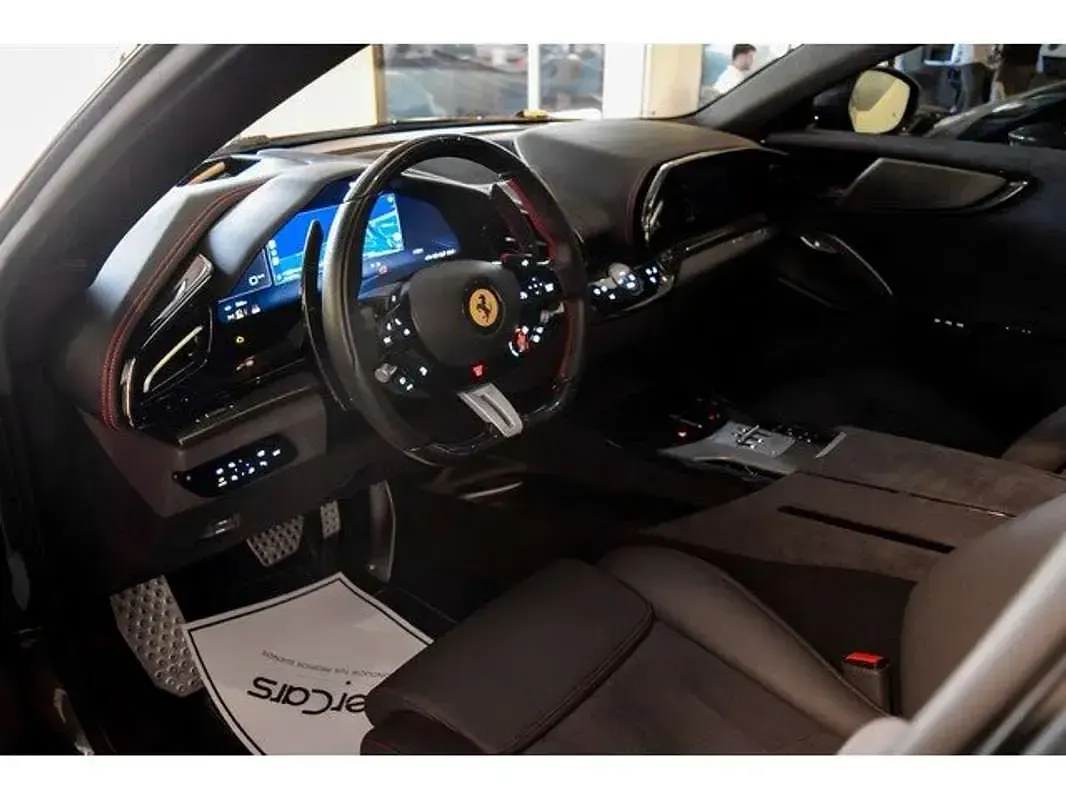 Usado Ferrari Purosangue 725 CV (533 kW) 2025 Gris SUV
