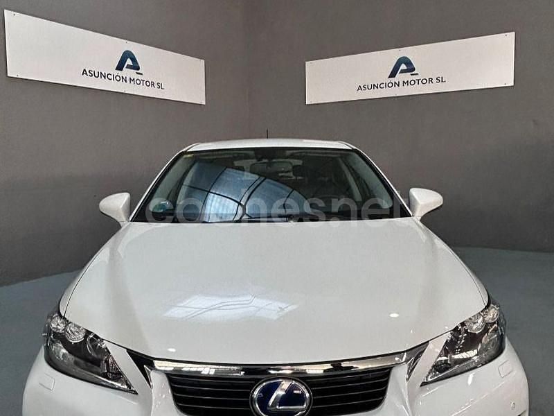 Usado Lexus CT200h 136 CV (100 kW) 2012 Blanco Berlina