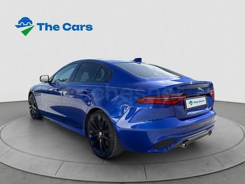Usado Jaguar XE R-Dynamic 250 CV (183 kW) 2020 Azul Berlina