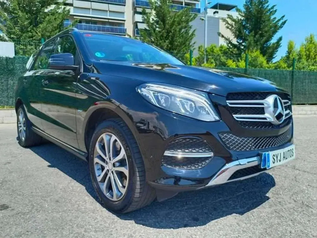 Usado Mercedes GLE500 449 CV (330 kW) 2016 Negro SUV