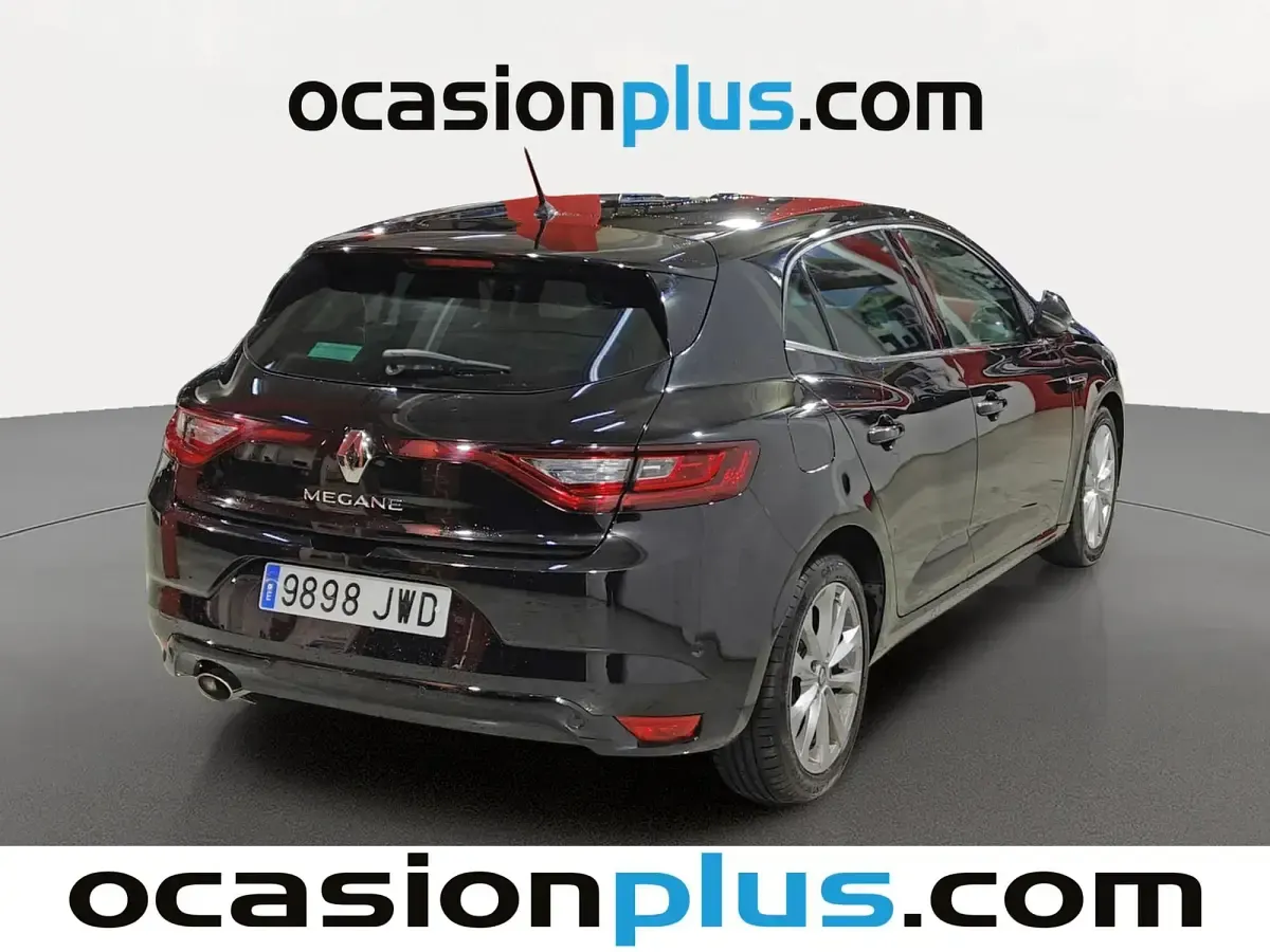 Usado Renault Mégane Zen 130 CV (95 kW) 2017 Negro Utilitario