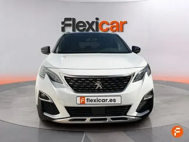 Usado Peugeot 5008 GT-line 130 CV (95 kW) 2019 Blanco SUV