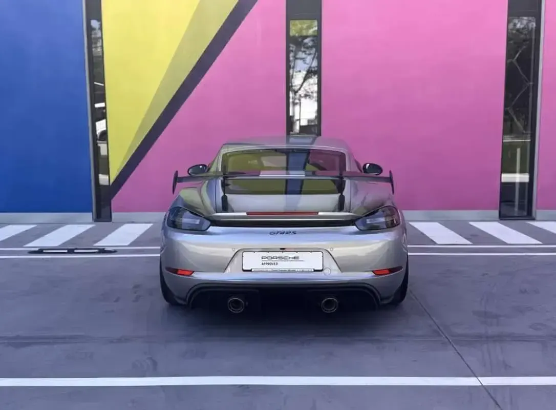 Usado Porsche Cayman GT4 500 CV (367 kW) 2025 Gris Coupe