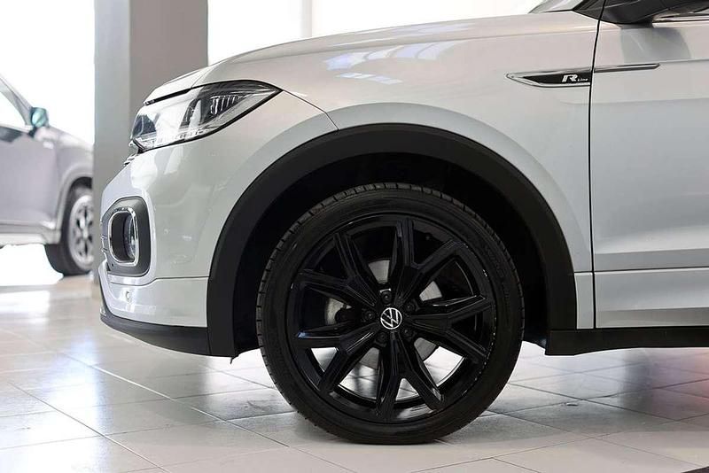 Usado VW T-Cross Sport 110 CV (80 kW) 2023 Gris SUV