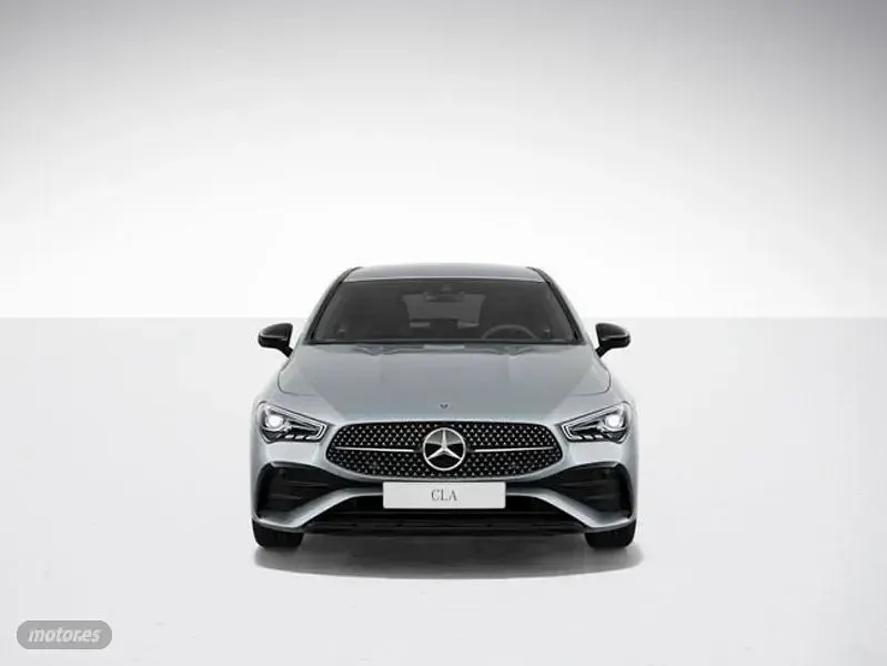 Usado Mercedes CLA250e 218 CV (160 kW) 2025 Plateado Coupe