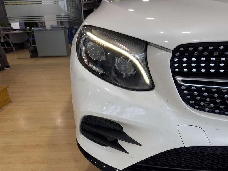 Usado Mercedes GLC220 AMG 170 CV (125 kW) 2017 Blanco Coupe