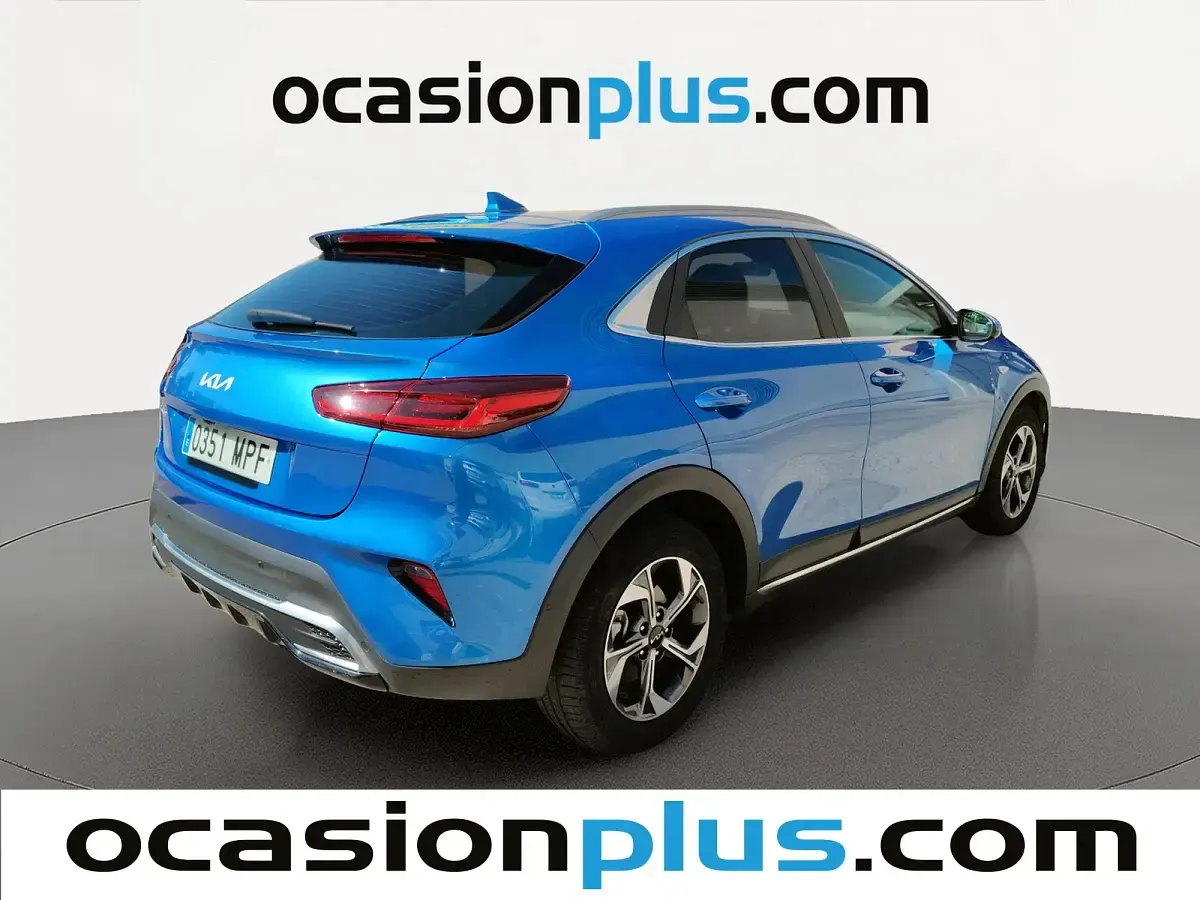 Usado Kia XCeed 120 CV (88 kW) 2024 Azul SUV