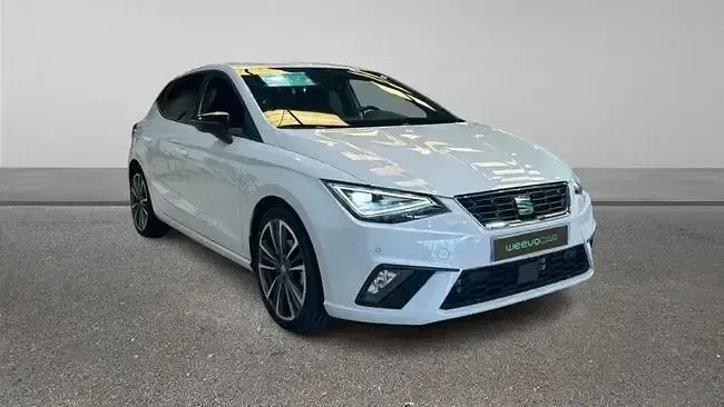 Usado Seat Ibiza FR 150 CV (110 kW) 2024 Blanco Utilitario