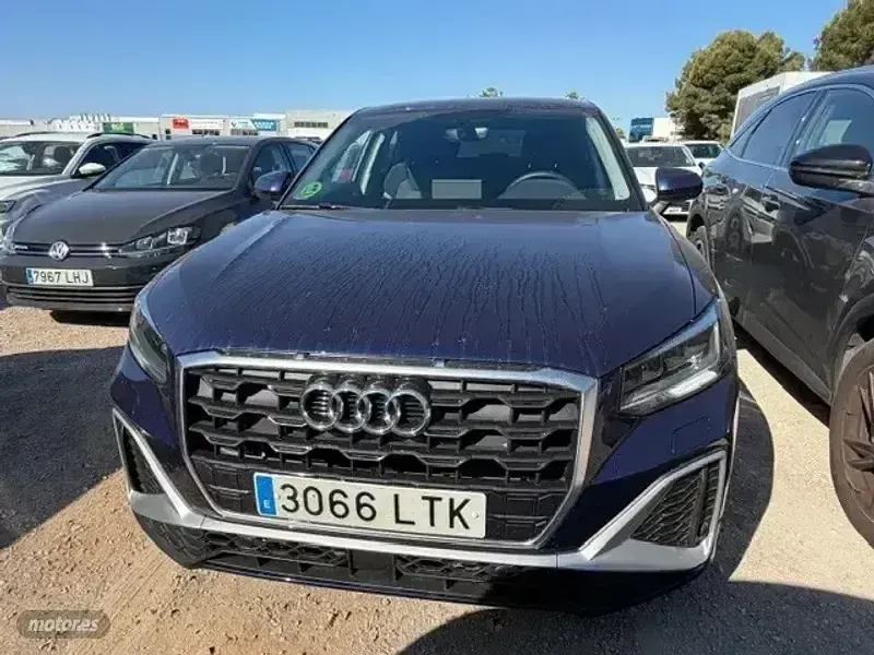 Usado Audi Q2 S-Line 116 CV (85 kW) 2021 Azul SUV