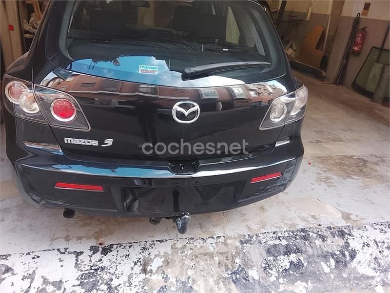 Negro Usado 2008 Mazda 3 Active Berlina | 2800 € (Precio justo) - Imagen 1/4