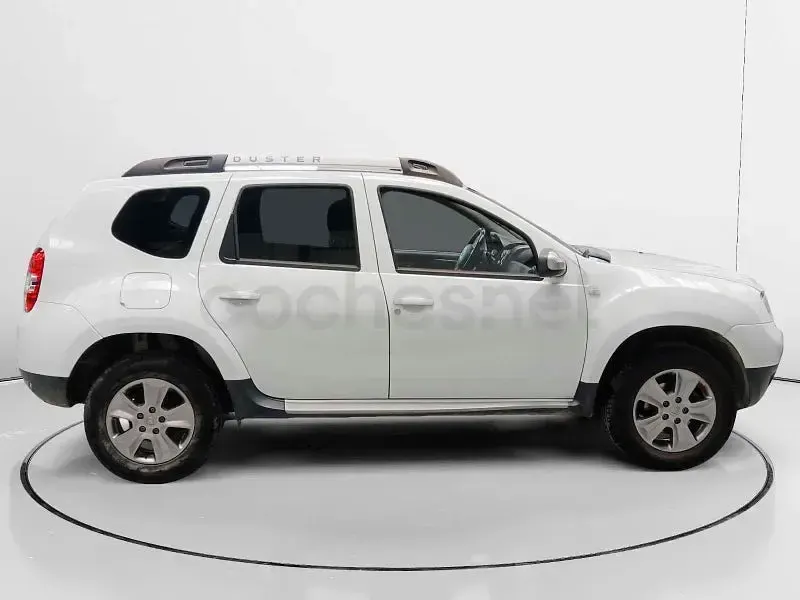 Usado Dacia Duster Lauréate 110 CV (80 kW) 2016 Blanco SUV