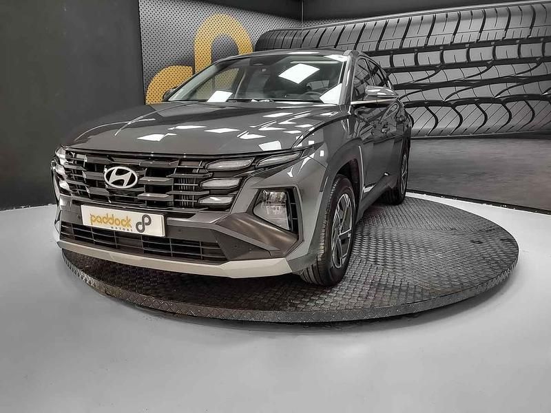 Usado Hyundai Tucson 160 CV (117 kW) 2025 Gris / plata SUV