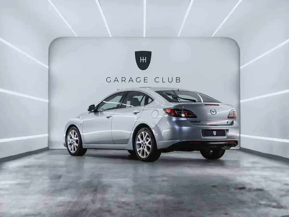 Usado Mazda 6 Active 140 CV (102 kW) 2011 Gris / plata Berlina
