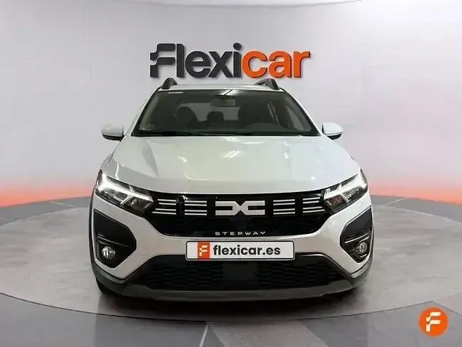 Usado Dacia Sandero Expression 101 CV (74 kW) 2024 Blanco
