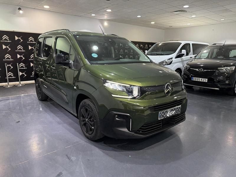 Usado Citroën Berlingo 100 CV (73 kW) 2024 Verde Monovolumen