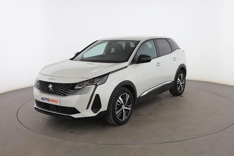 Plata Usado 2022 Peugeot 3008 Allure SUV | 21.599 € (Un poco caro) - Imagen 1/3
