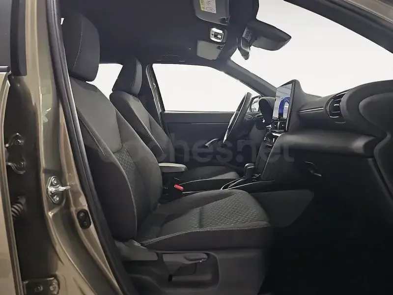 Usado Toyota Yaris Cross Active 116 CV (85 kW) 2022 Verde SUV
