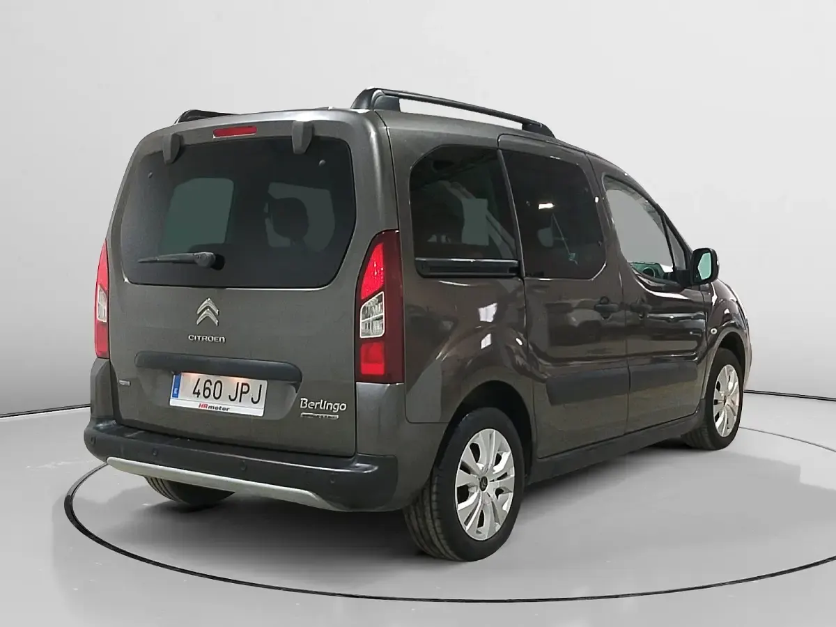 Usado Citroën Berlingo XTR 120 CV (88 kW) 2016 Negro Monovolumen