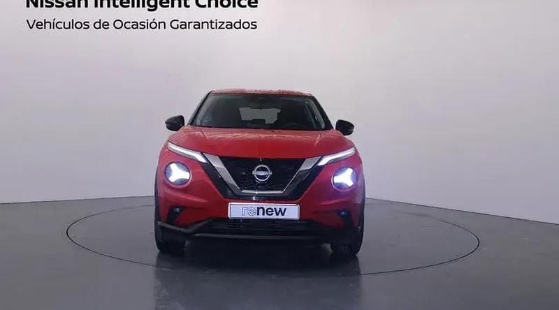 Usado Nissan Juke Acenta 114 CV (83 kW) 2024 Yokohama red (sólido) SUV