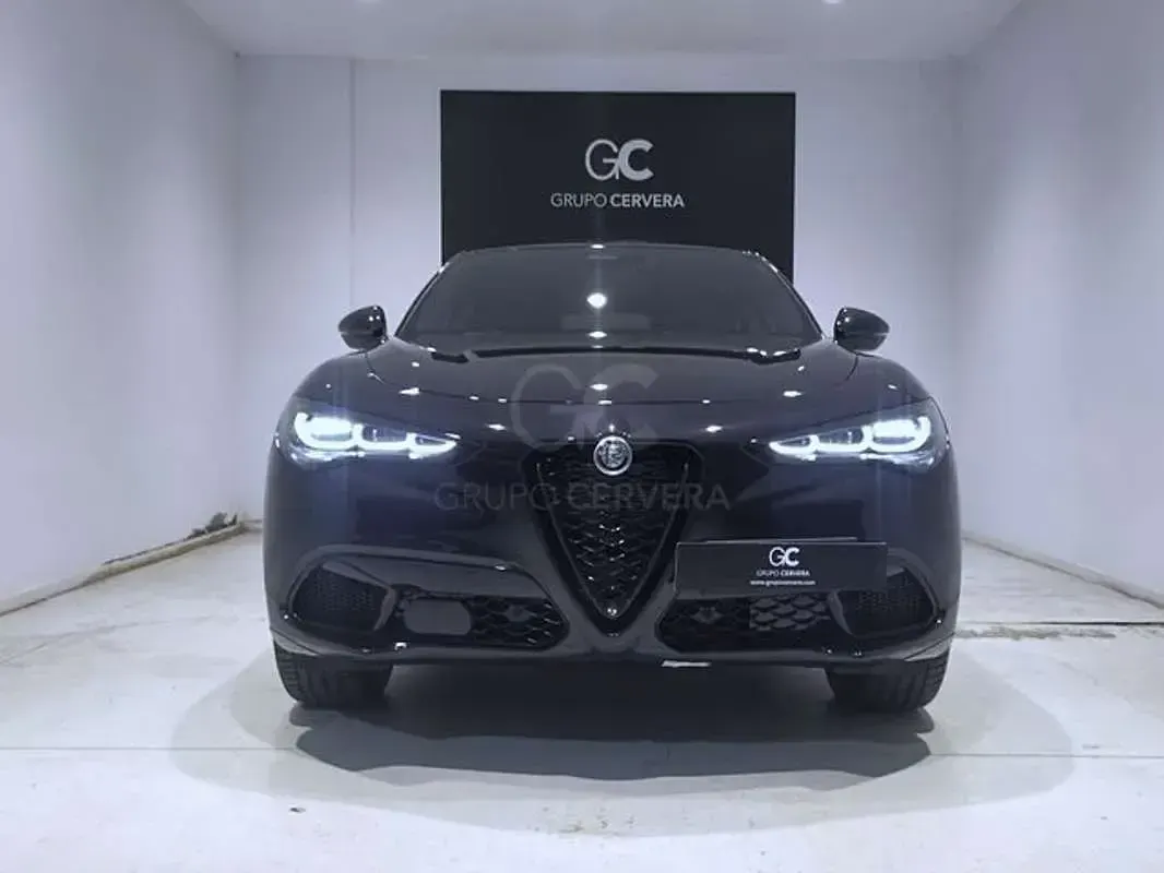 Nuevo Alfa Romeo Stelvio Veloce 209 CV (153 kW) 2026 Negro SUV