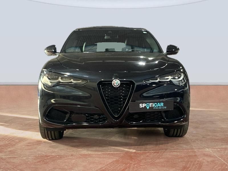 Usado Alfa Romeo Stelvio Veloce 209 CV (153 kW) 2024 Negro SUV