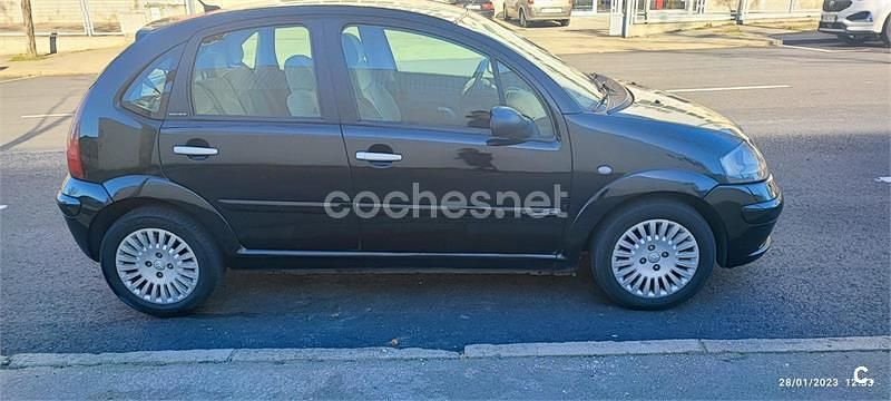 Usado Citroën C3 Exclusive 110 CV (80 kW) 2003 Negro Berlina