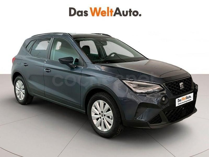 Usado Seat Arona Style 115 CV (84 kW) 2025 Gris SUV