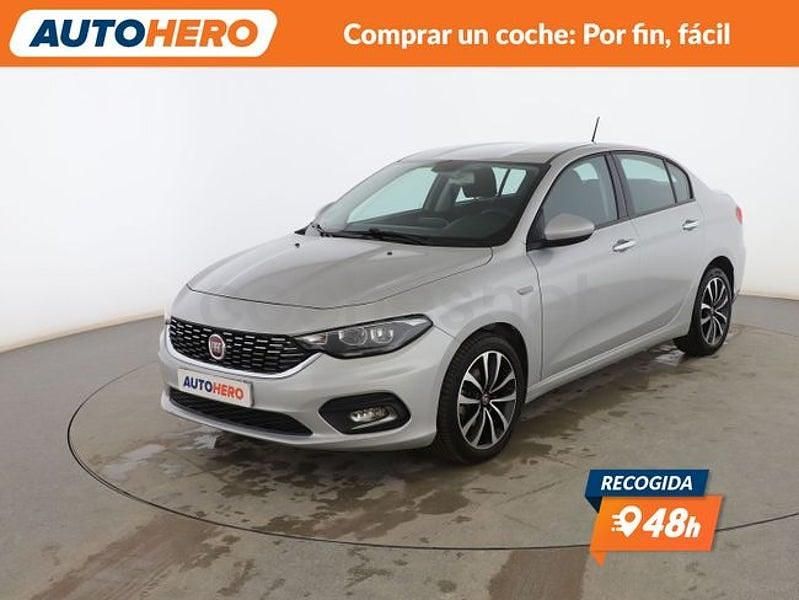 Usado Fiat Tipo Lounge 95 CV (69 kW) 2019 Gris Berlina