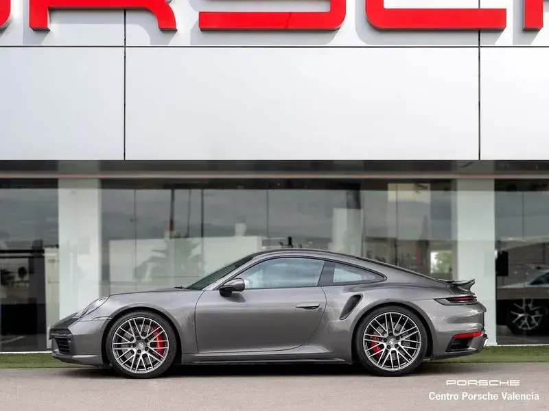 Usado Porsche 911 Turbo 580 CV (426 kW) 2022 Gris / plata Coupe