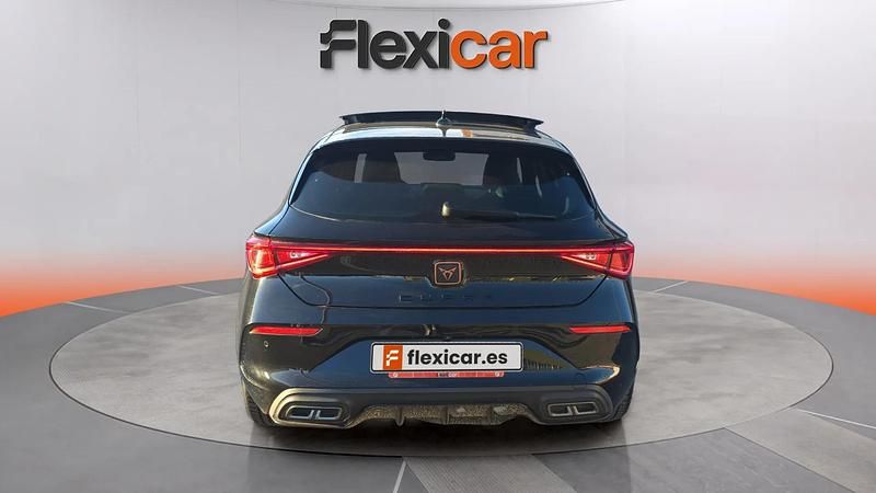 Usado Cupra Leon 150 CV (110 kW) 2024 Negro Berlina