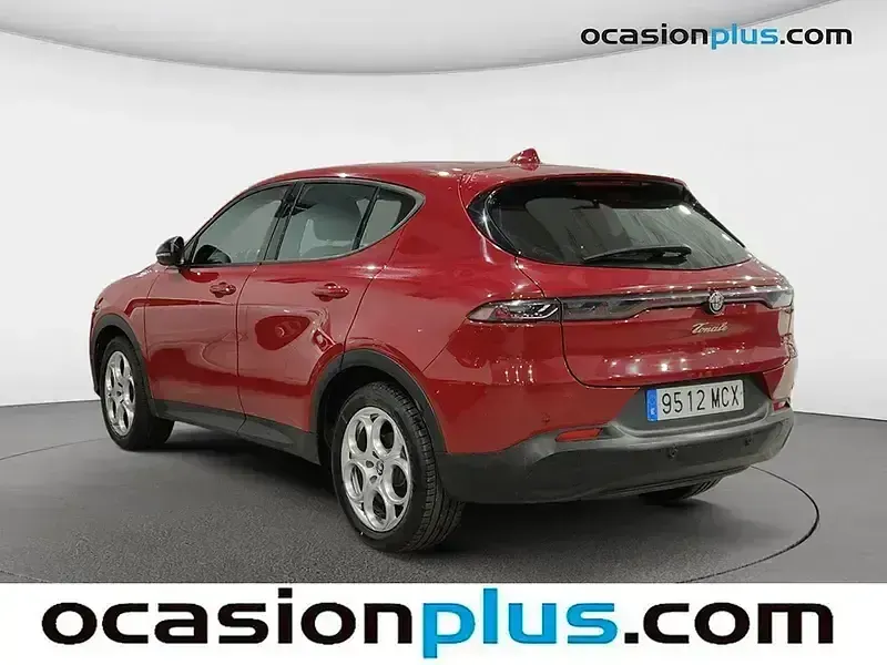 Usado Alfa Romeo Tonale Sprint 130 CV (95 kW) 2022 Rojo SUV