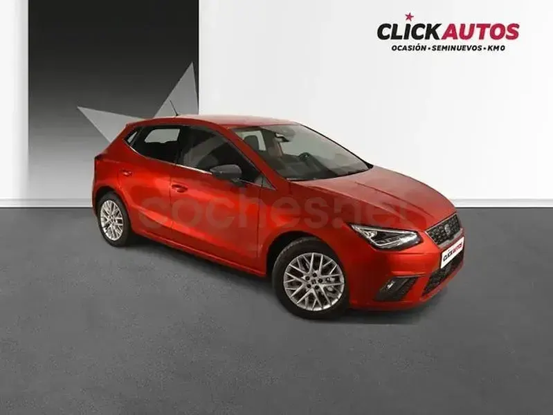 Usado Seat Ibiza XCELLENCE 115 CV (84 kW) 2025 Rojo Utilitario