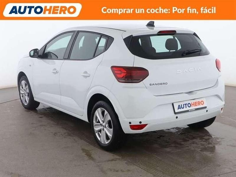 Usado Dacia Sandero Expression 91 CV (66 kW) 2023 Blanco Utilitario