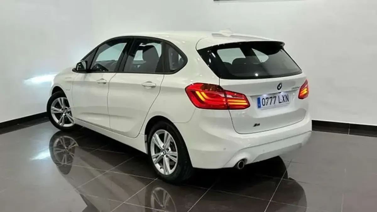 Usado BMW 225 223 CV (164 kW) 2022 Blanco Monovolumen