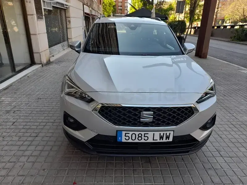 Usado Seat Tarraco Style 150 CV (110 kW) 2022 Gris / plata SUV