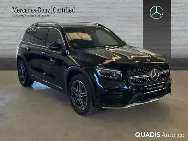 Usado Mercedes GLB200 150 CV (110 kW) 2025 Negro noche SUV