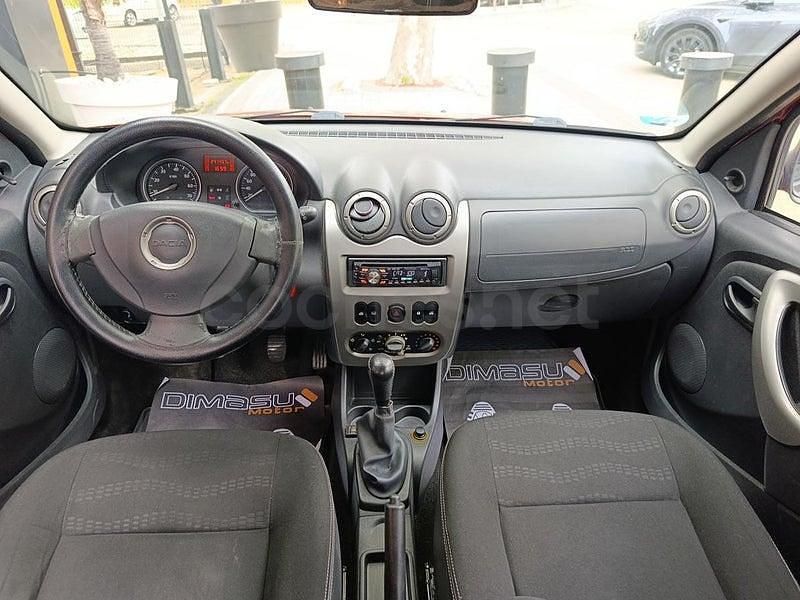 Usado Dacia Sandero Stepway 87 HP (63 kW) 2009 Vermelho Sedan