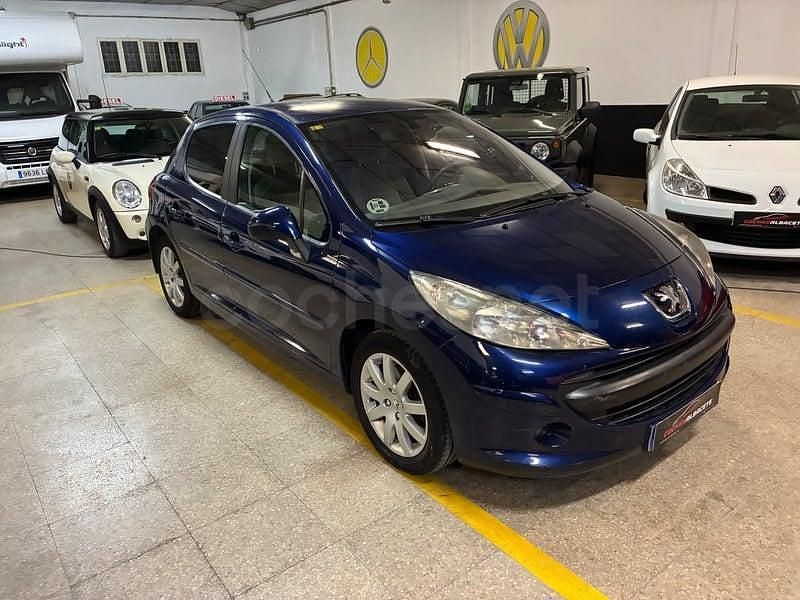 Usado Peugeot 207 110 CV (80 kW) 2007 Azul Berlina