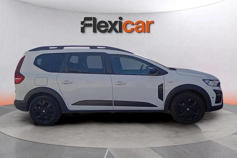 Usado Dacia Jogger Expression 110 CV (80 kW) 2023 Blanco Monovolumen