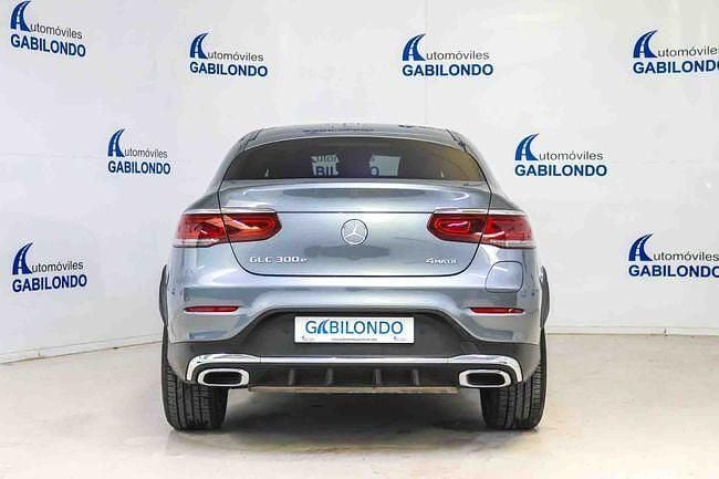 Usado Mercedes GLC300 319 CV (234 kW) 2021 Gris Coupe