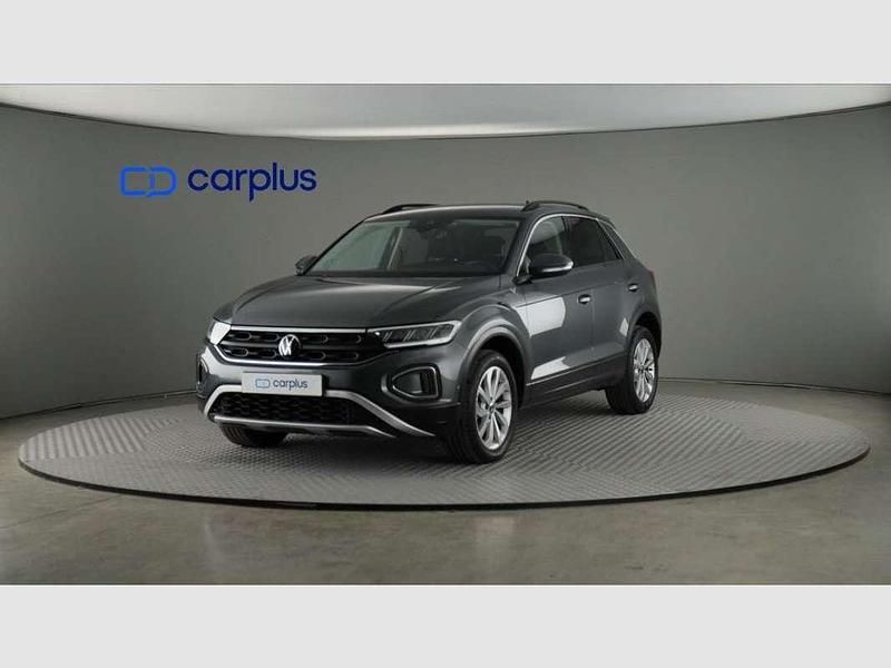 Usado VW T-Roc Life 110 CV (80 kW) 2022 Gris SUV