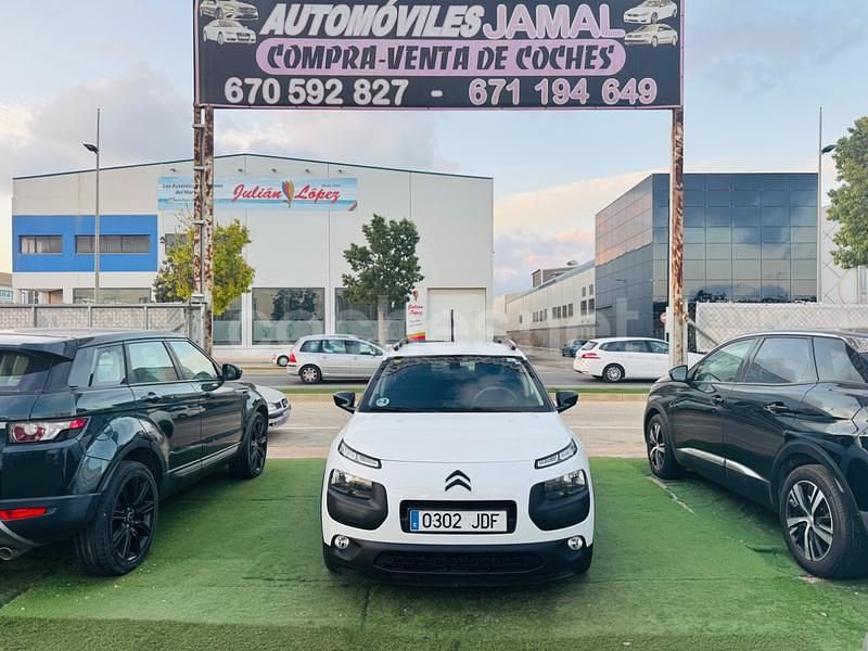 Usado Citroën C4 Cactus Feel 92 CV (67 kW) 2015 Blanco Utilitario