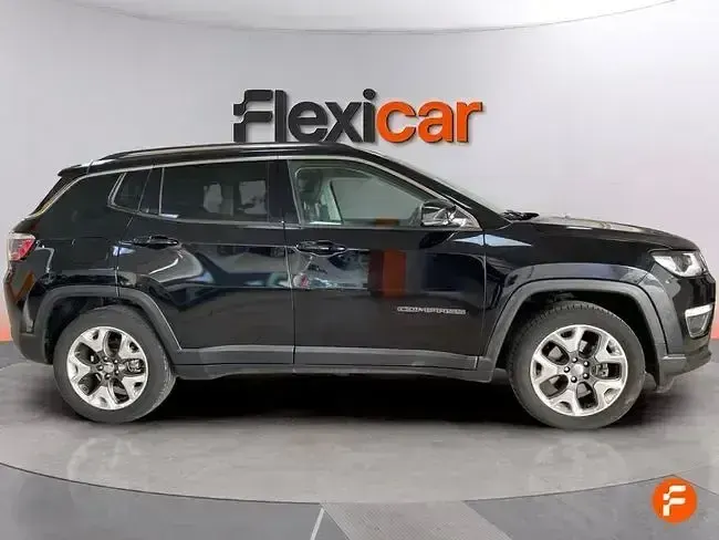 Usado Jeep Compass Limited 140 CV (102 kW) 2018 Negro SUV