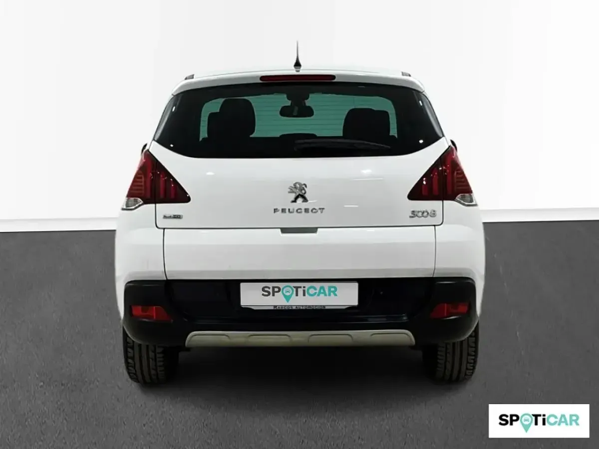 Usado Peugeot 3008 Style 120 CV (88 kW) 2016 Blanco SUV