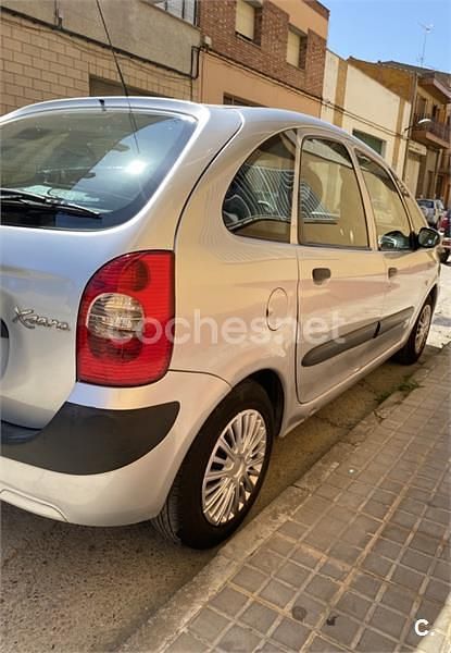 Usado Citroën Xsara Picasso 110 CV (80 kW) 2007 Gris / plata Monovolumen